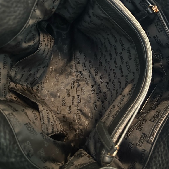 MICHAEL KORS HAMILTON LARGE TOTE BLACK WITH ROSE GOLD RARE COLOR - Picture 8 of 10